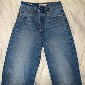 Levi’s Ribcage Straight Ankle